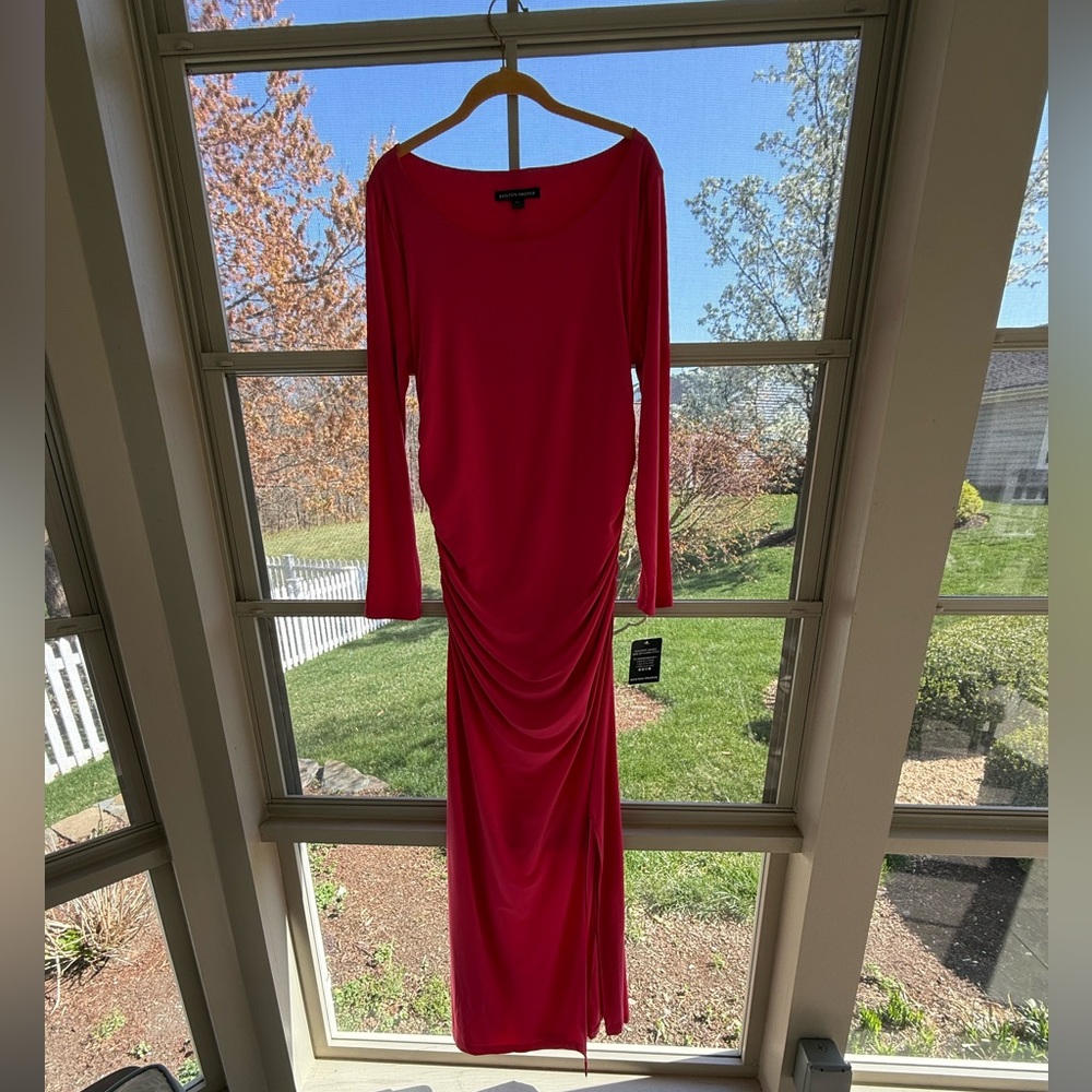 Boston Proper long sleeve ruched gown size Large
Color is PINK.  (NOT red)